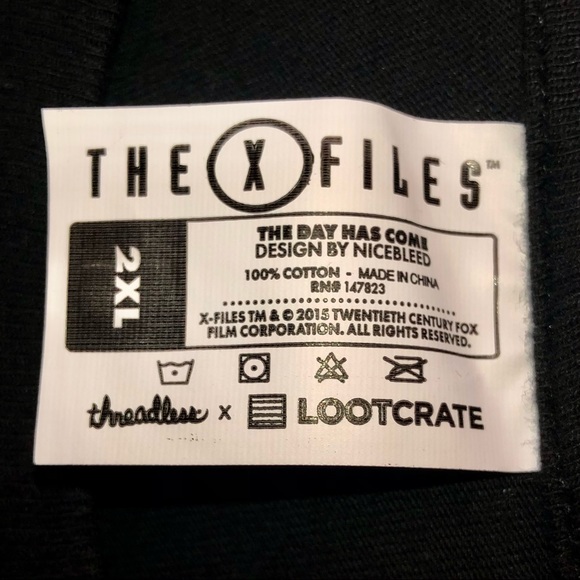 Loot Crate Black The X Files Graphic Tee - Picture 5 of 5